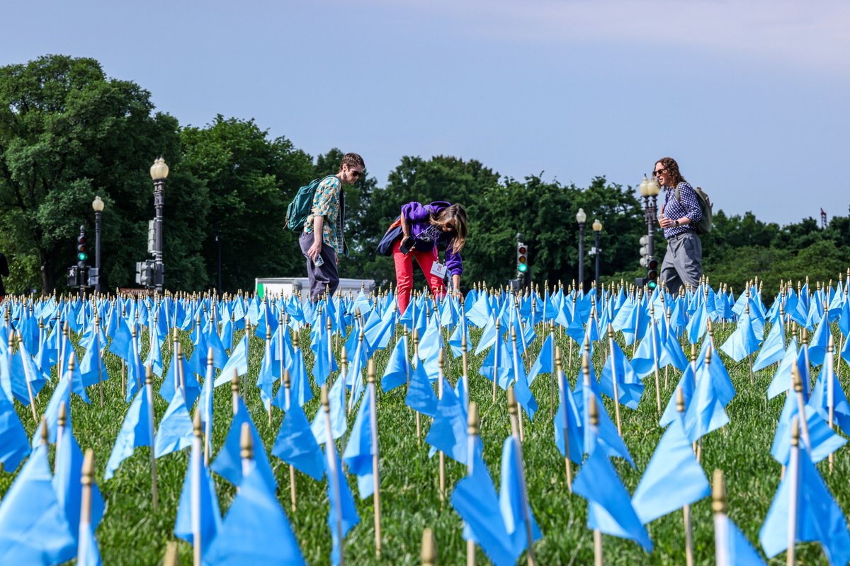 iamalsorg's tweet photo. Every flag has a story. Every ALS story matters.

Because of OUR stories, ALS awareness is higher than ever—and real change is happening.

Haven’t shared your story yet? Do it today ⬇️
https://t.co/ZPftkjsjRN https://t.co/lC77o25RGO
