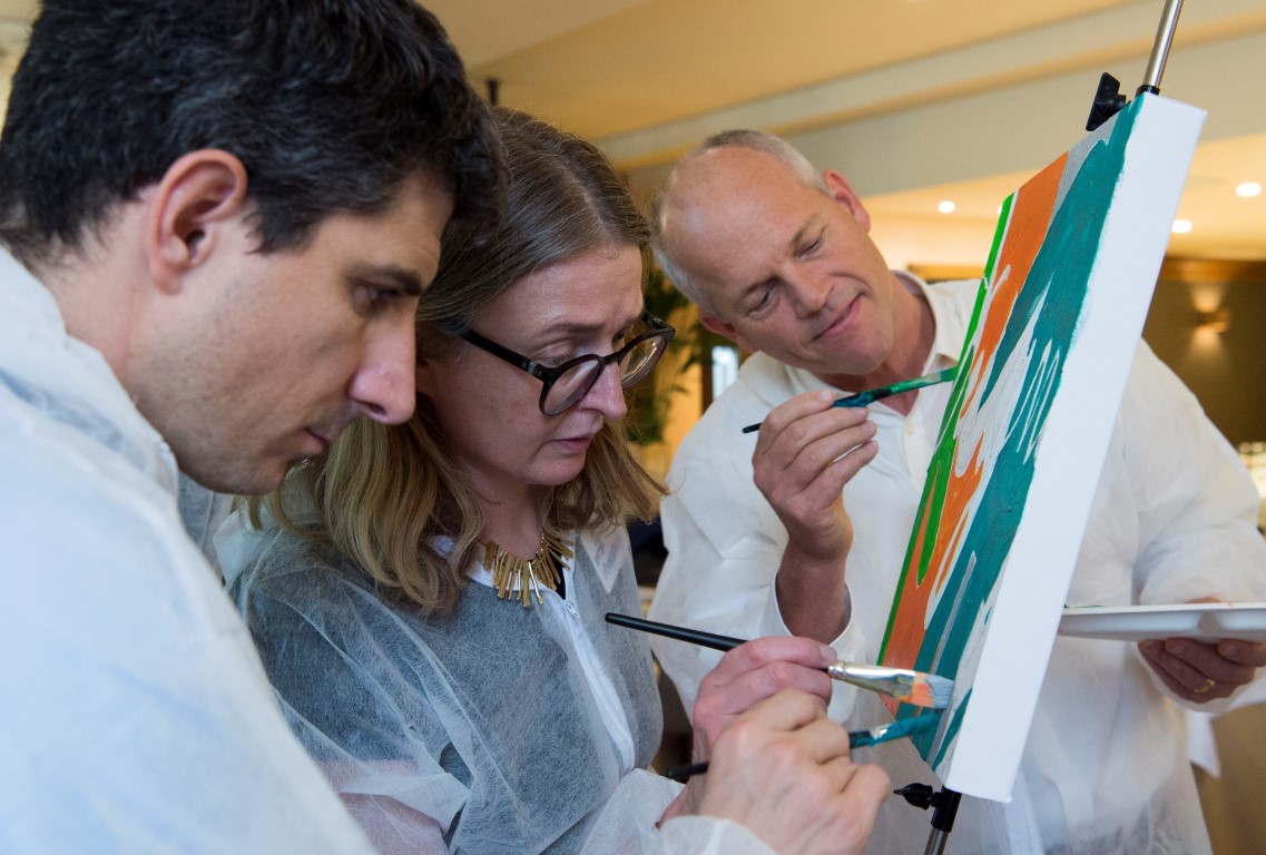 teambuilding_co's tweet image. Not everyone wants to run around — and that’s fine
Creative events give teams the chance to collaborate in a completely different way, with some seriously impressive results by the end.
Turns out… there are some hidden artists in the office.
#CreativeEvents #TeamBuilding #Work