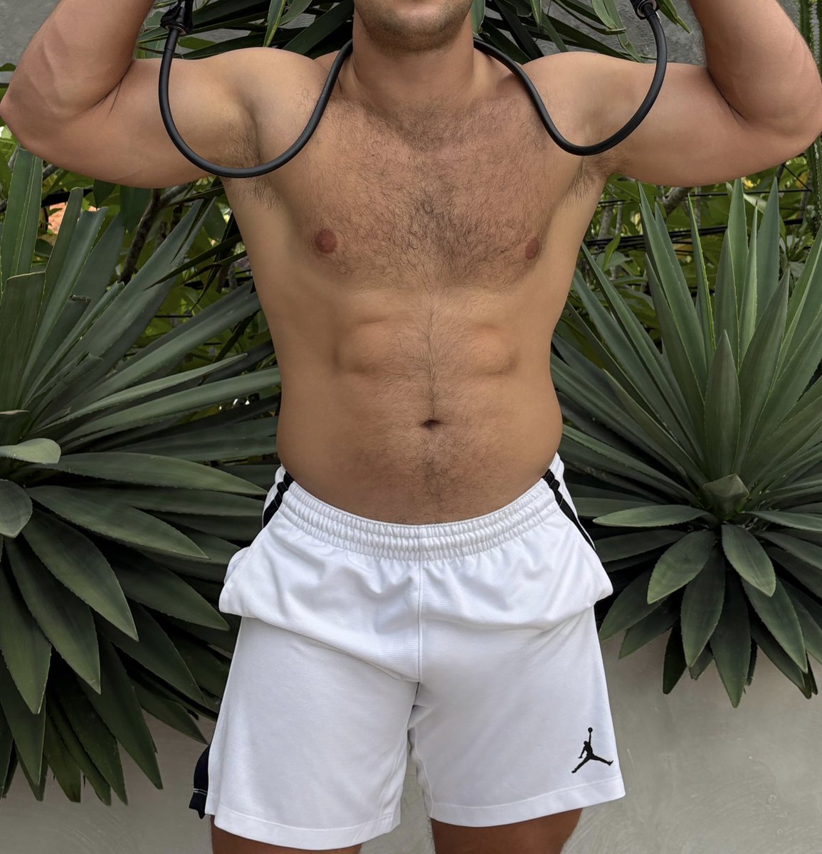 Tall_hunk tweet media