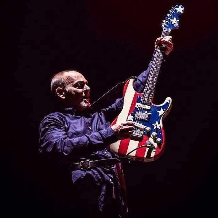 CFloydstock's tweet image. Há 78 anos nascia Wayne Kramer!!!

Qual a sua canção predileta executada por este saudoso guitarrista e vocalista, fundador do MC5?

#happybirthdaywaynekramer #waynekramer #mc5 #psychedelicrock #garagerock #alternativerock #bluesrock #punk #rock #hardrock #music #rockandroll