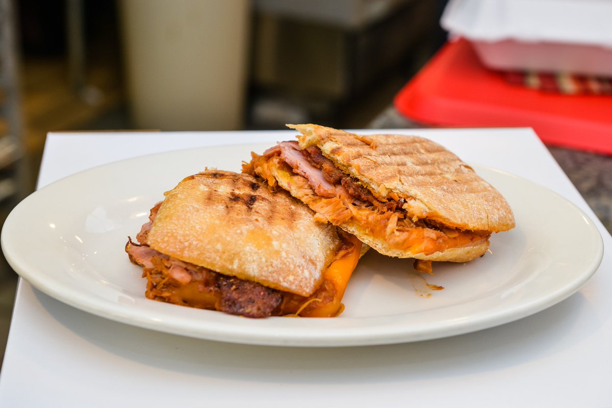 mr_stickys's tweet image. Need lunch? #mrstickys #williamsport #lunchtime
