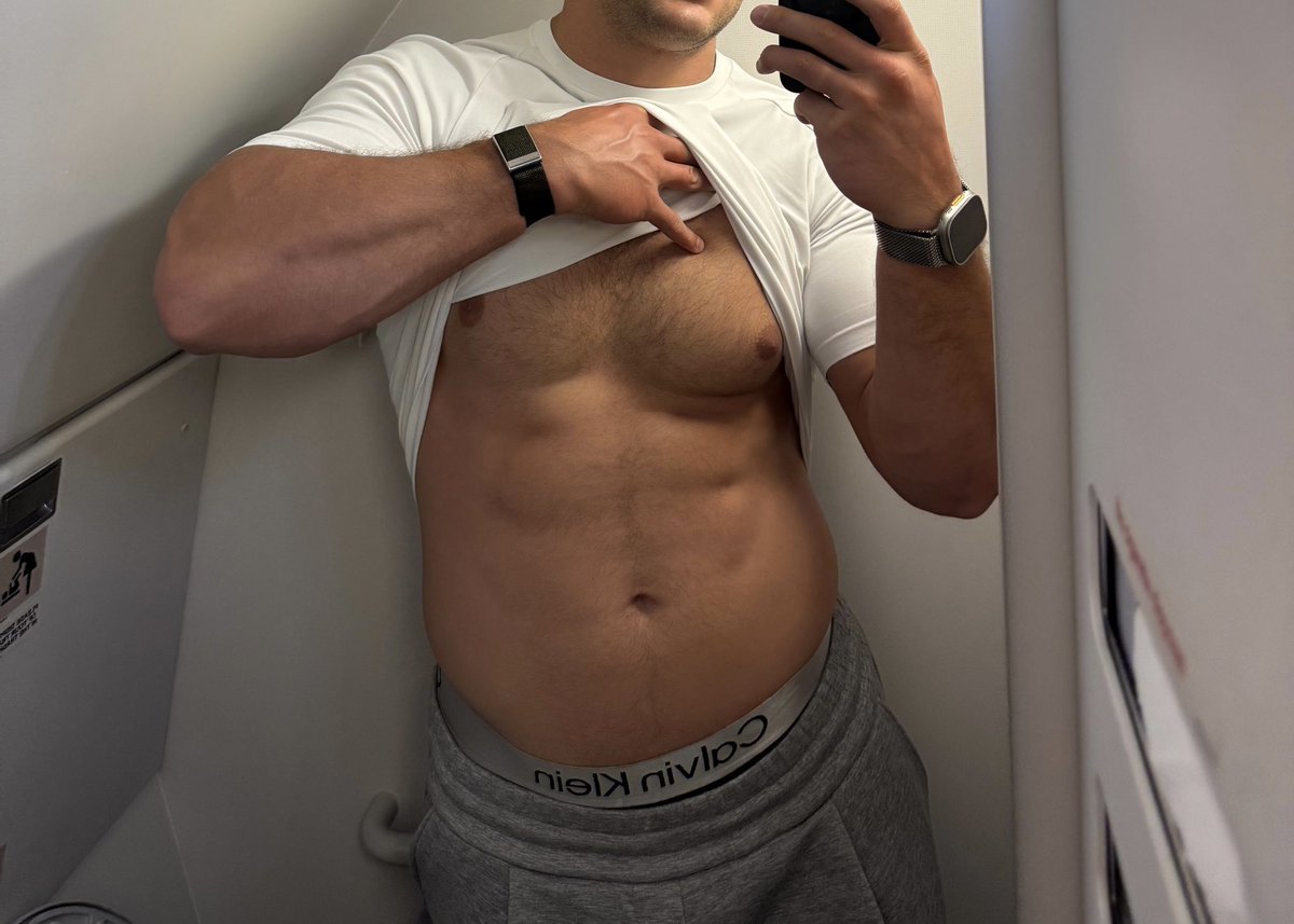 Tall_hunk tweet media