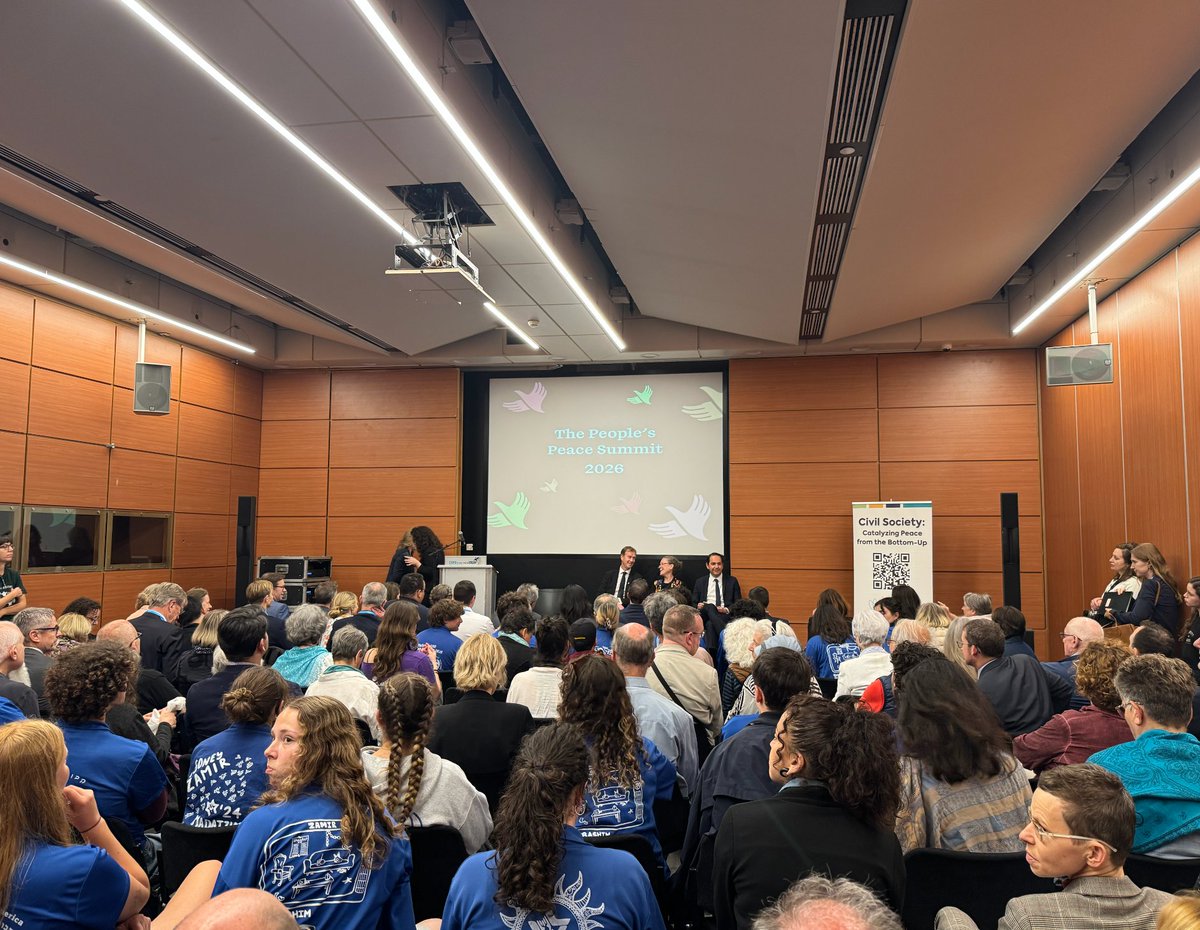 francediplo's tweet image. Lors de l'événement "It's Time" à #TelAviv, @jnbarrot réaffirme le plein soutien de la 🇫🇷 aux sociétés civiles israélienne et palestinienne engagées pour la paix et le dialogue. La France continuera d’agir à leurs côtés pour mettre en œuvre la solution à deux États. 

➡️ La suite