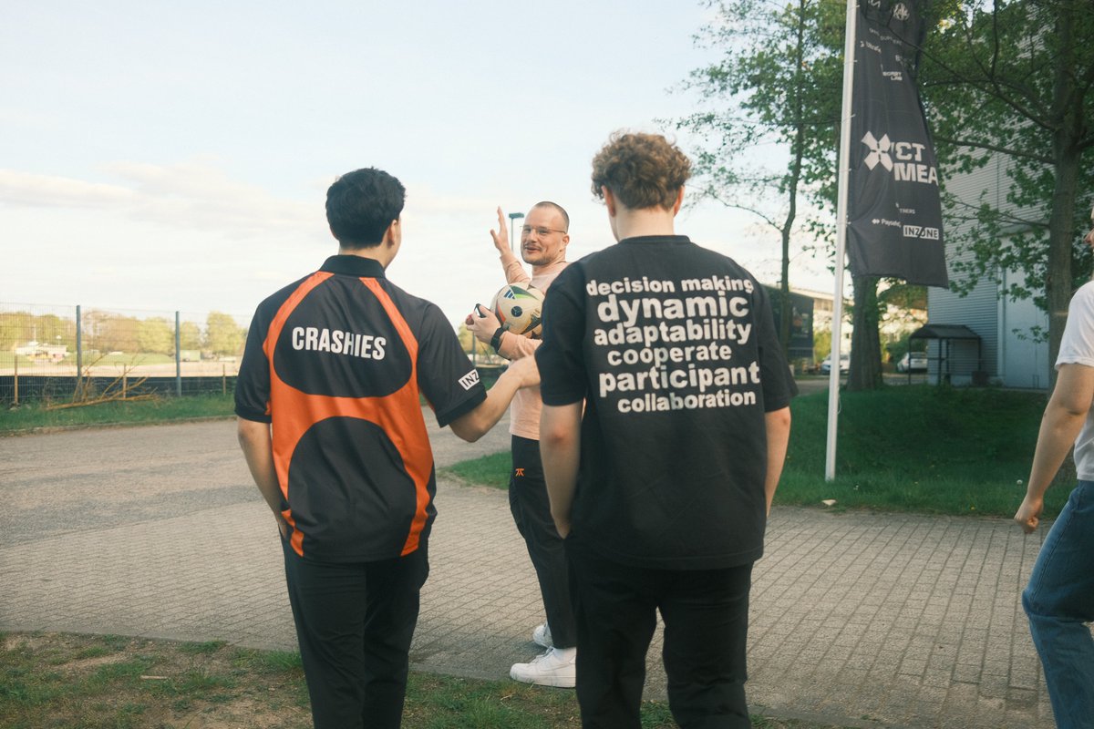 FNATIC tweet media