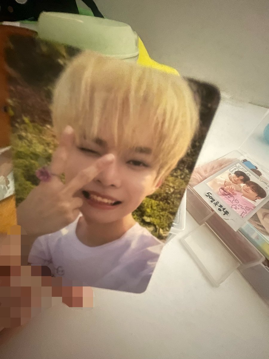 이유 tweet media