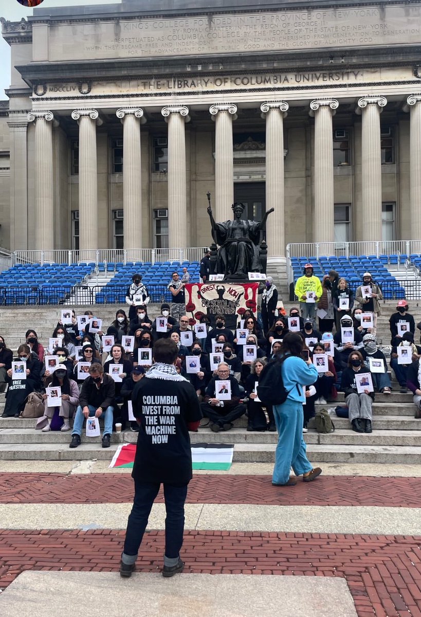 itslaylas's tweet photo. BREAKING: Two years after the occupation of Hind’s Hall, Columbia University students, faculty, and alumni have gathered on Low Steps to demand divestment and honor 82 murdered Gazan scholars. https://t.co/3KgiZHe3O0