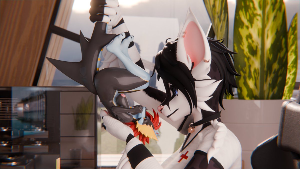FunSizedFox tweet media