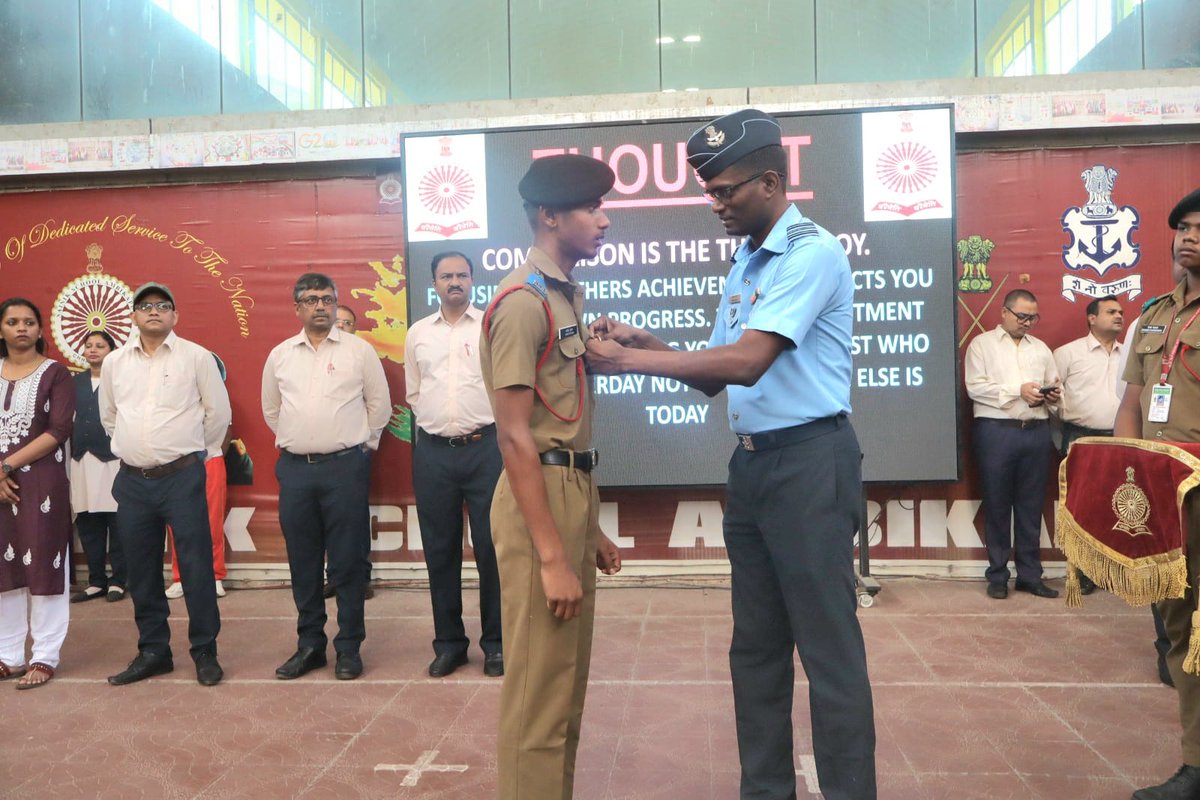 Recognising merit and nurturing talent #SainikSchoolAmbikapur conferred Sports Badges upon cadets shining in sports at various levels.The ceremony reflects the institution’s focus on holistic development &amp; promoting sporting excellence <a href="/Media_SAI/">SAI Media</a> #SainikSchoolsSociety