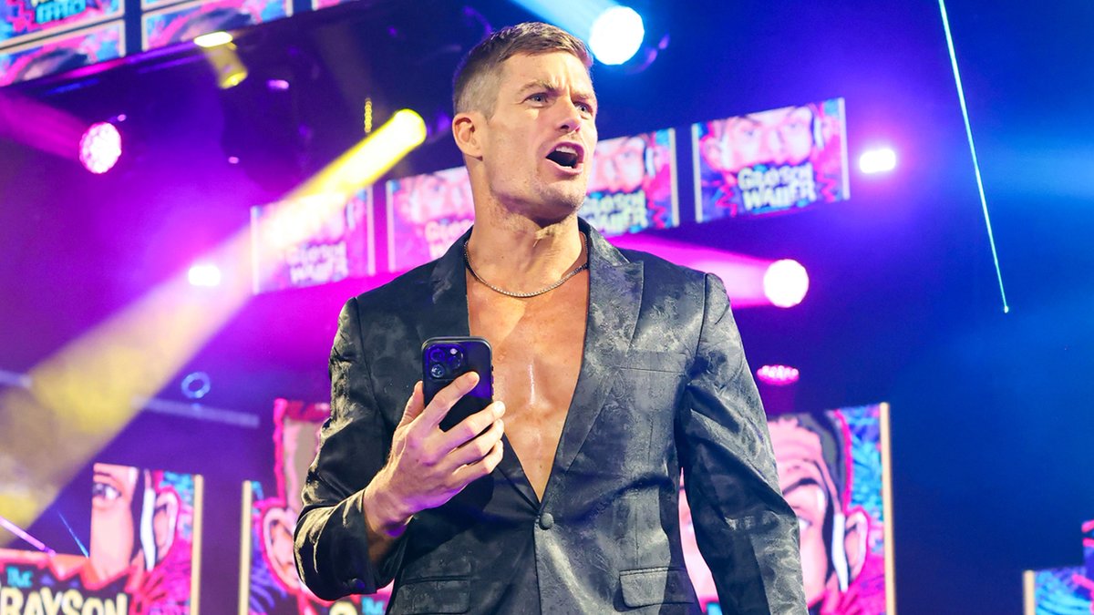 WrestleZone tweet media