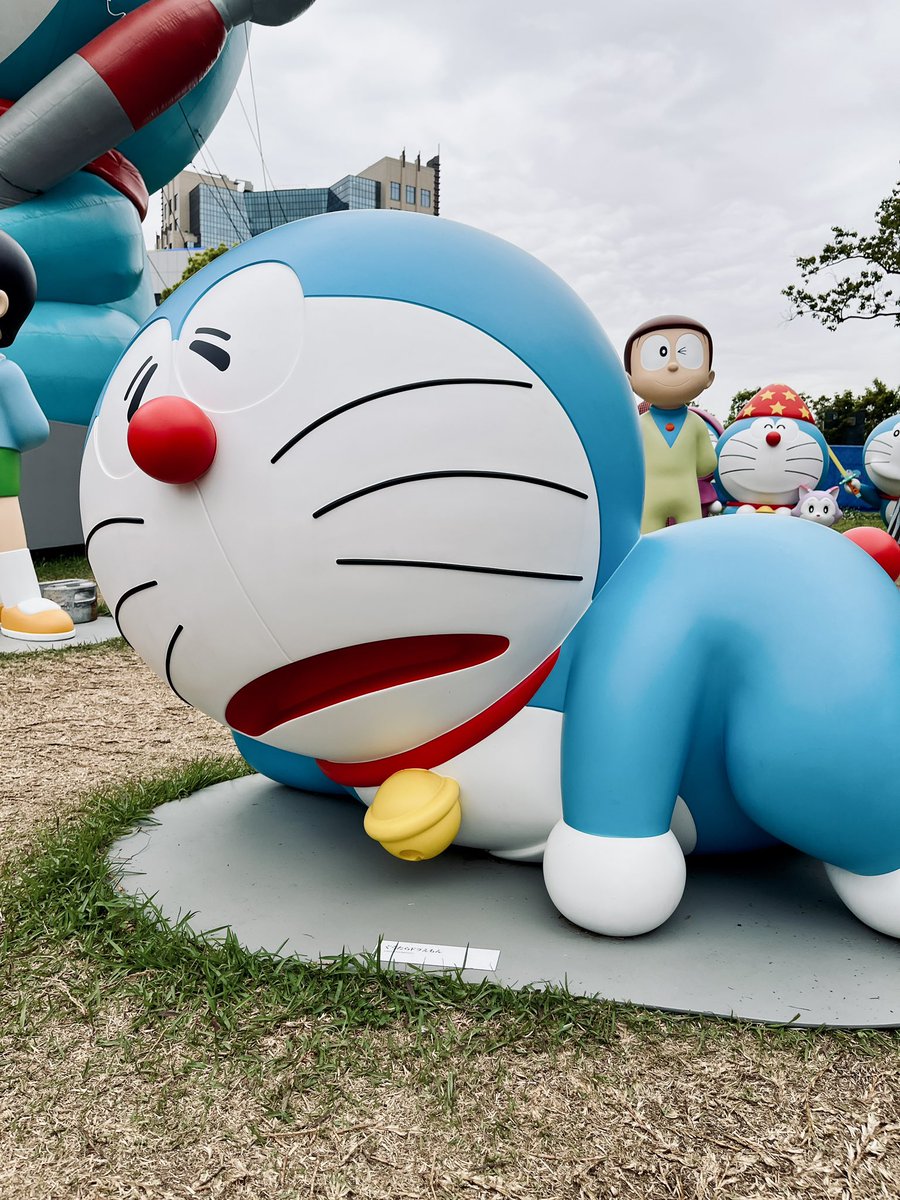 十数年前に東京タワーの展示で初めて見て以来種類も増え続けてる等身大