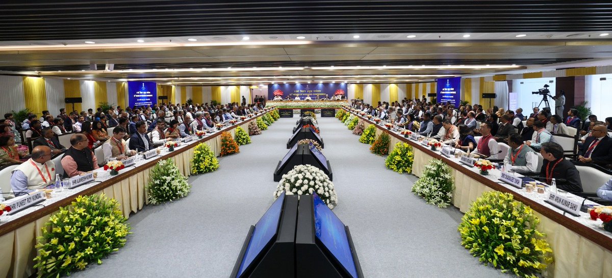 Narendra Modi tweet media