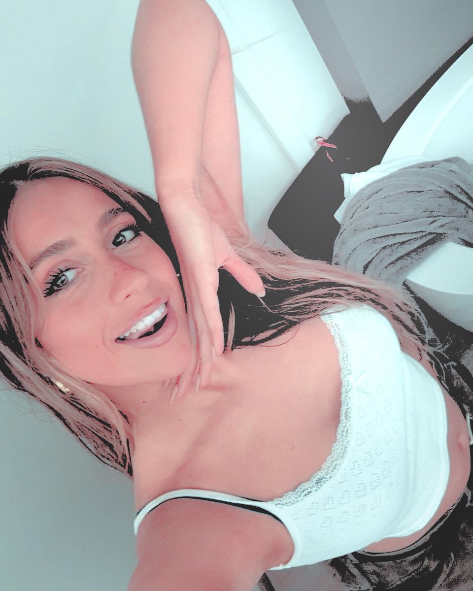 ᅠ ᅠ ᅠ ᅠ ᅠᅠ ﹔ 𝒓͟𝐨𝐬𝐚𝐥𝐢𝐞 .ᐟ | new 📌 tweet media