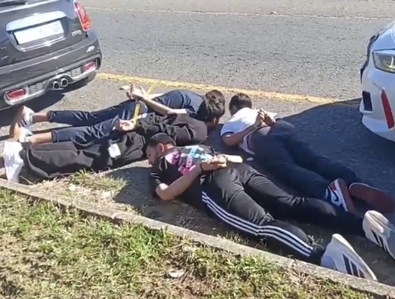 BarneySimon's tweet image. Just another average day in South Africa... #Crime