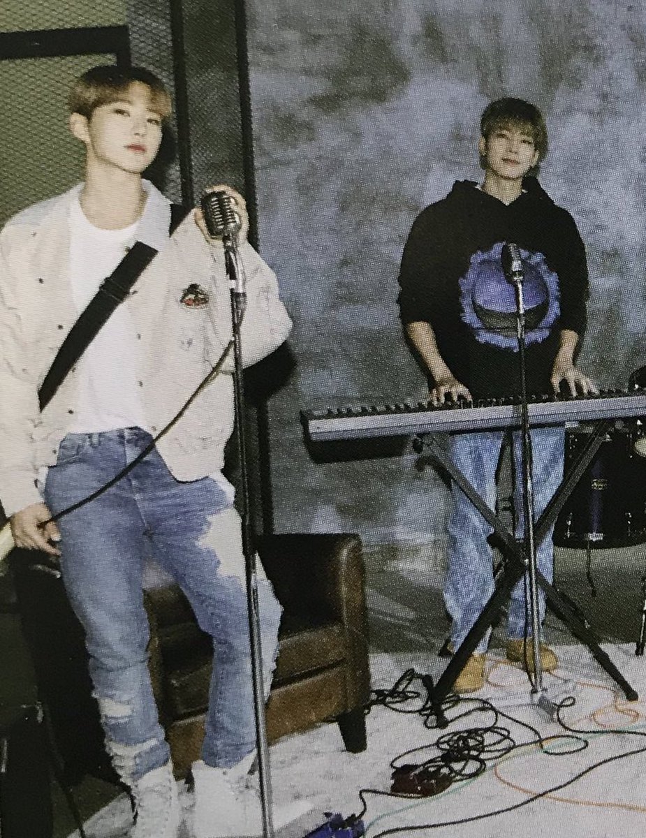 럽🐱🐯 tweet media