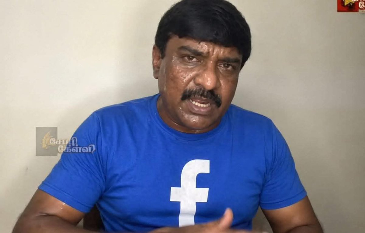 Vasisubha1's tweet image. இன்னைக்கு நீ யூஸ் பண்ற #Facebook கருணாநிதி கண்டுபிடிச்சது!

மு.கருணாநிதி என்பதை சுருக்கி தான் மு.க.நூல்(முகநூல்)னு வச்சுருக்கோம்!🖤❤️