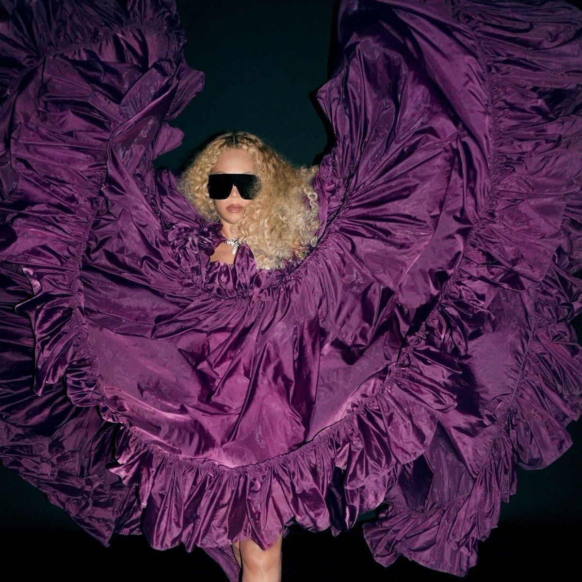 Beyoncé Access tweet media