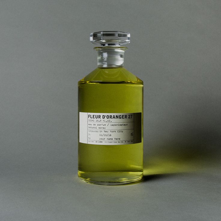 4AAAAart's tweet photo. I love perfume bottles like these

So elegant* https://t.co/FCtlRvqruB