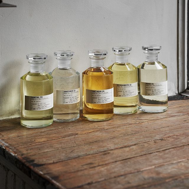 4AAAAart's tweet photo. I love perfume bottles like these

So elegant* https://t.co/FCtlRvqruB