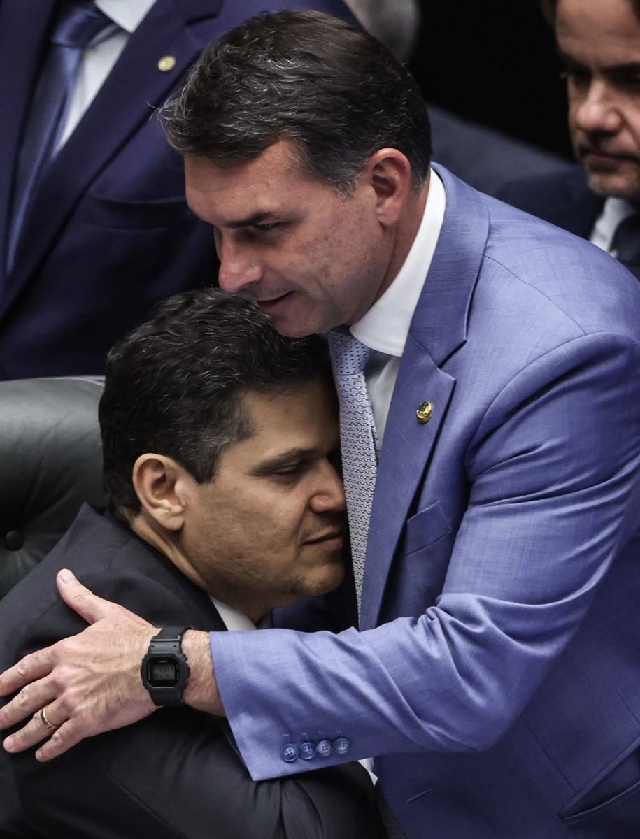 Natália Bonavides tweet media