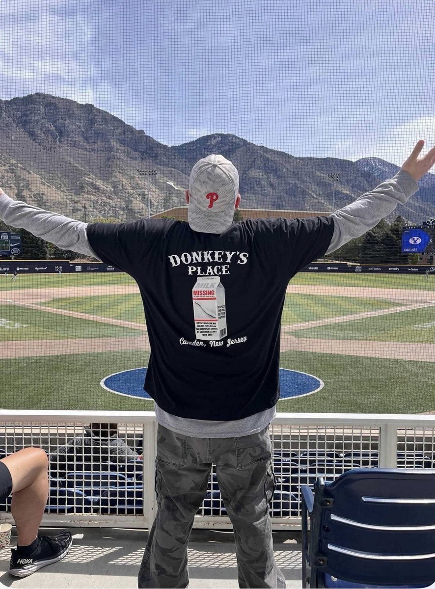 donkeysplace's tweet photo. Donkey’s at BYU in Provo, UT! Thanks Andrew! #donkeysplace #camden #nj #byu #provo #utah #sendusyourdonkeyteepics https://t.co/K51AmQIL3i