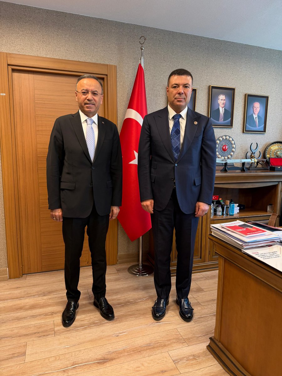 Cumhur İttifakı ortağımız AK Parti Genel Başkan Vekili Yardımcısı ve önceki dönem Ankara Milletvekili Sayın Hacı Turan’ı Genel Merkezimizde misafir etmekten memnuniyet duydum.

Nazik ziyaretleri ve iyi dilekleri dolayısıyla kendilerine teşekkür ediyor, çalışmalarında başarılar