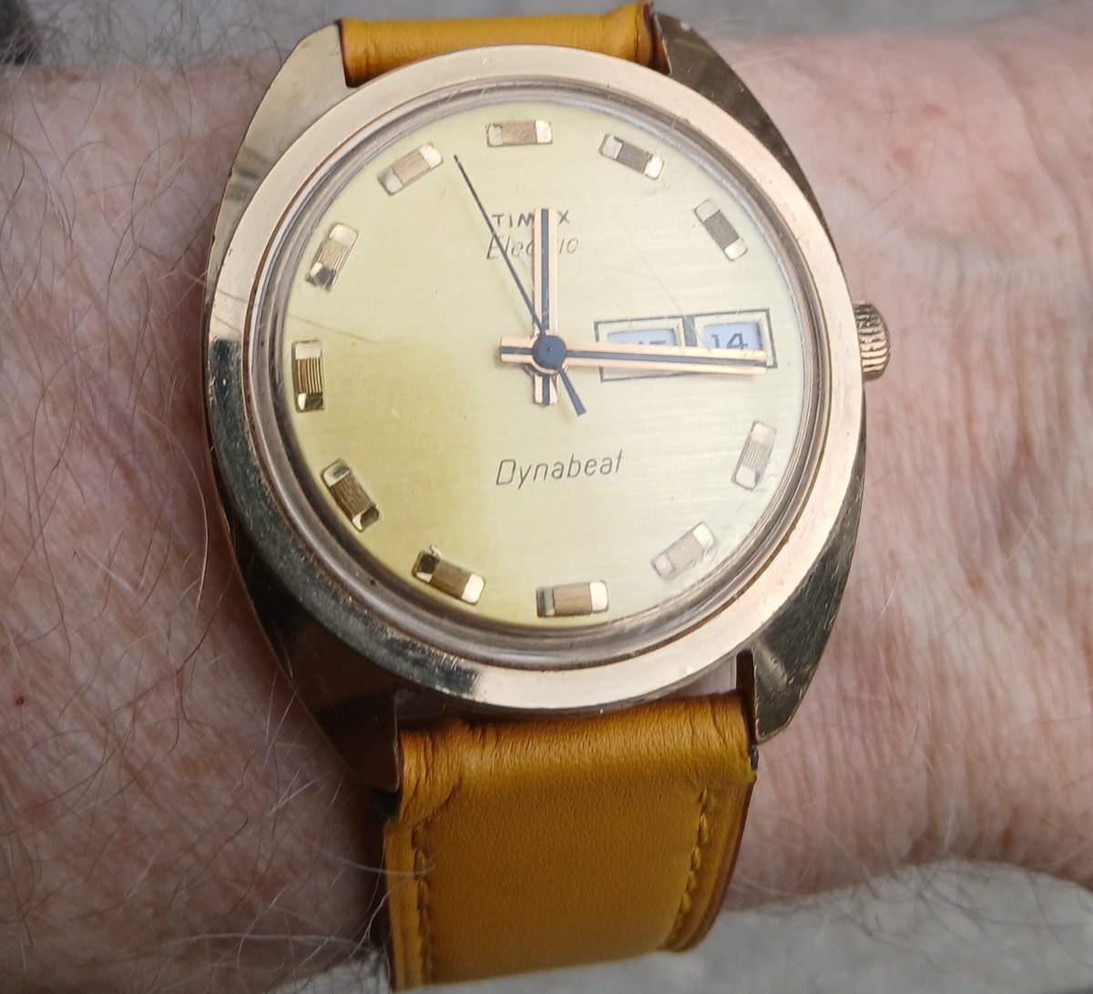 Violinzilla's tweet image. Mid 70s Timex Dynabeat vintage #watches . early quartzs were still quite expensive so Timex did this cheaper electric. Has transistors in it not as accurate as a quartz but a transitional watch