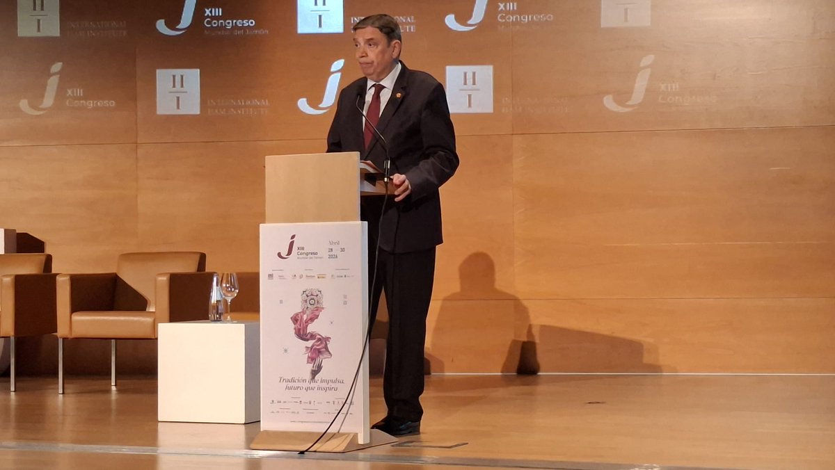 MeatAttraction's tweet photo. La tercera jornada se ha abierto con un bloque patrocinado por @AnugaMadrid y Meat Attraction, centrado en los retos y oportunidades del comercio internacional en el sector cárnico. https://t.co/D6mQtEwO6C