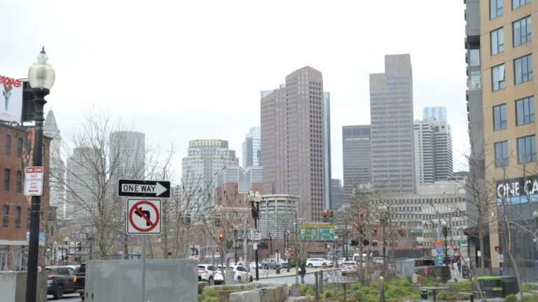 RappFoundation's tweet image. #Boston #Housing: Can office-to-housing conversions revive Boston’s downtown? As hybrid and remote work empty office buildings, developers are tapping a new city program to turn vacant spaces into much-needed housing.ow.ly/zWRZ50YSt40