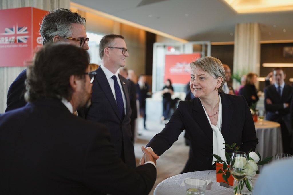 Yvette Cooper tweet media