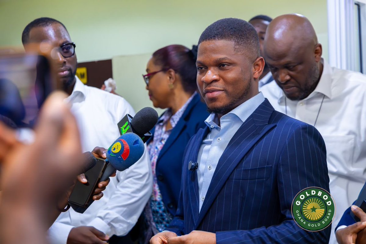 TheListowel1's tweet photo. Ibrahim Mahama’s Damang Gold Mine Limited sells 100% of its first gold output to GoldBod, BoG in historic move
#GoldBod #BankOfGhana #GhanaGold #EconomicStability #LocalValueAddition https://t.co/IOImLDCAZe