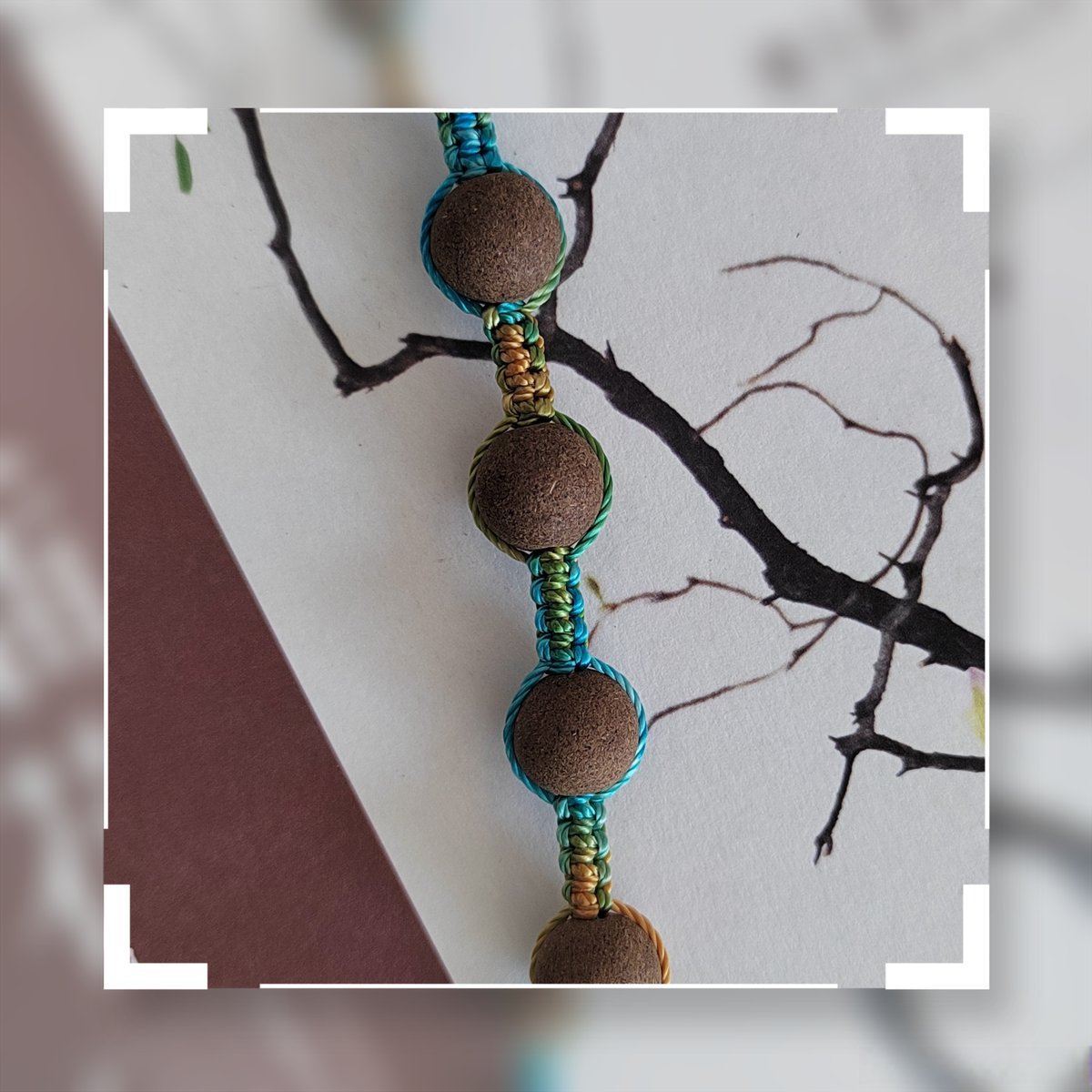 HollaNarasimha's tweet image. Sipping iced latte, flipping through a novel, and letting the sun kiss my skin—weekend slowdowns hit different  #LeisureVibes #SlowLiving