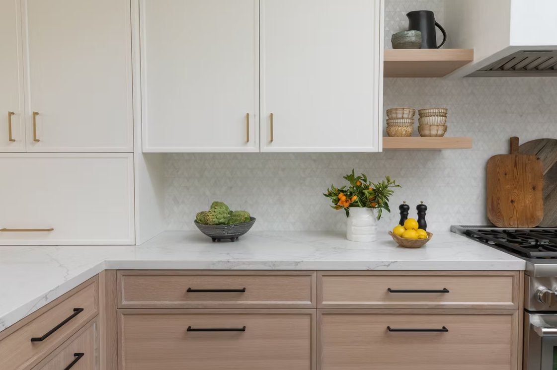 BriansCabinets's tweet image. Elevate your kitchen with custom cabinetry that combines tailored functionality and flawless design. ✨

#homesweethome #kitchendesign #interiordesign #custommade #customcabinets #DreamKitchen #pnw #MadeForYou #customcabinetry #kitchen