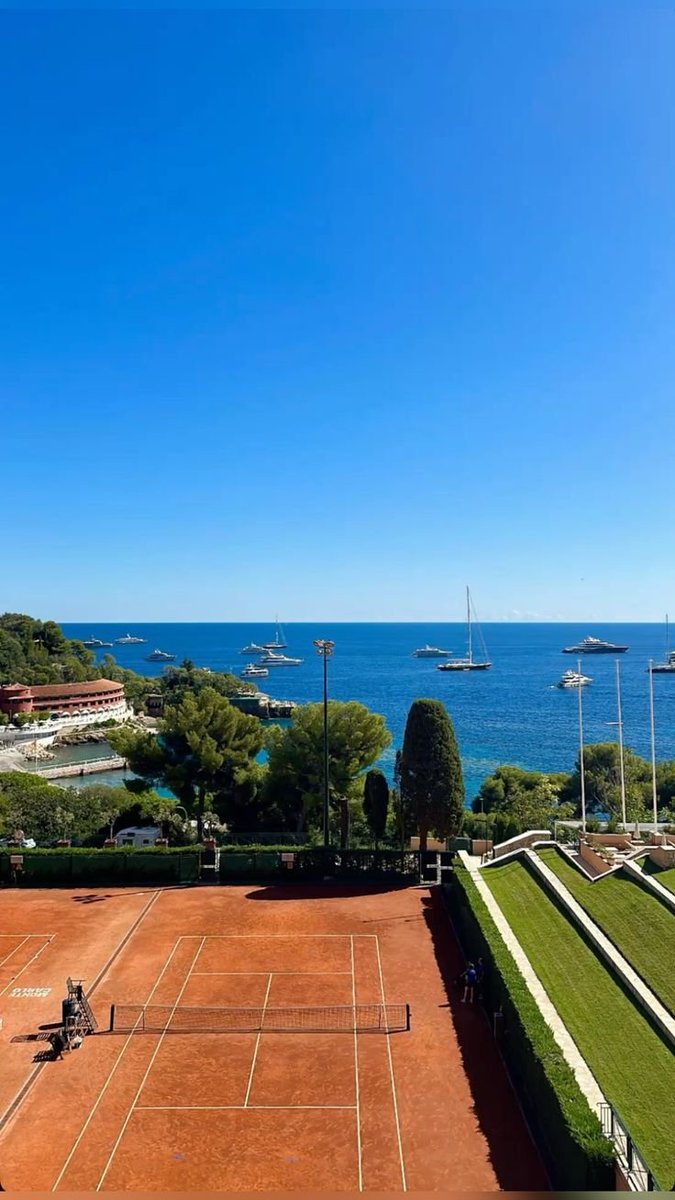 MaxxingDelusion's tweet photo. Monaco was built like this for a reason. https://t.co/aA4mfTPBbm