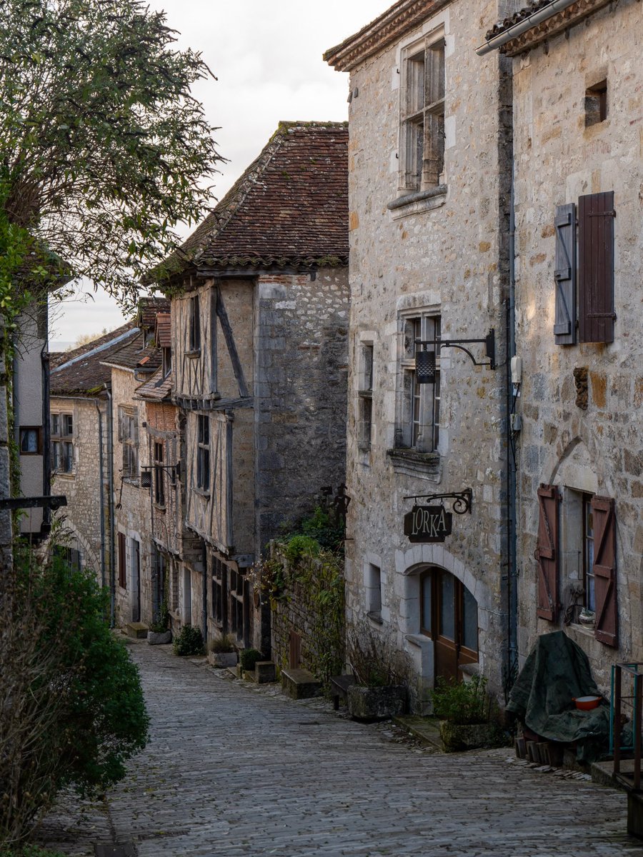 Architecture & Tradition tweet media