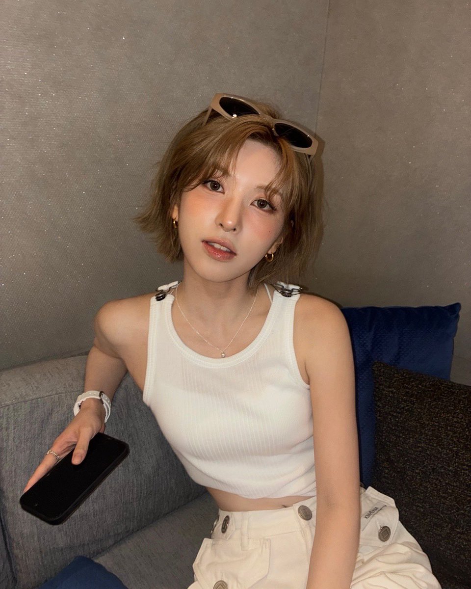 ¹²ᴬ𝓐 𝖒𝖎𝖗𝖆 tweet media