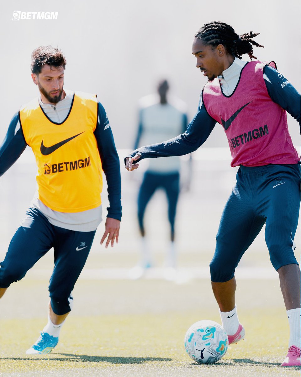 Tottenham Hotspur tweet media