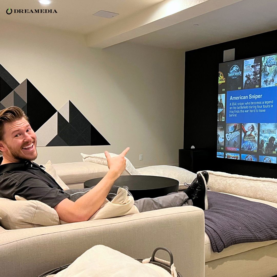 DreaMediaAV's tweet image. Not a bad seat in the house.

#dreamedia #hometheater #homecinema #luxuryliving #theaterroom #audiovisual #smarthome