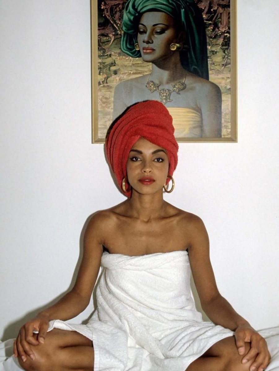 culturejpg's tweet image. Sade photographed by Jean-Claude Deutsch at her home in London (1985)