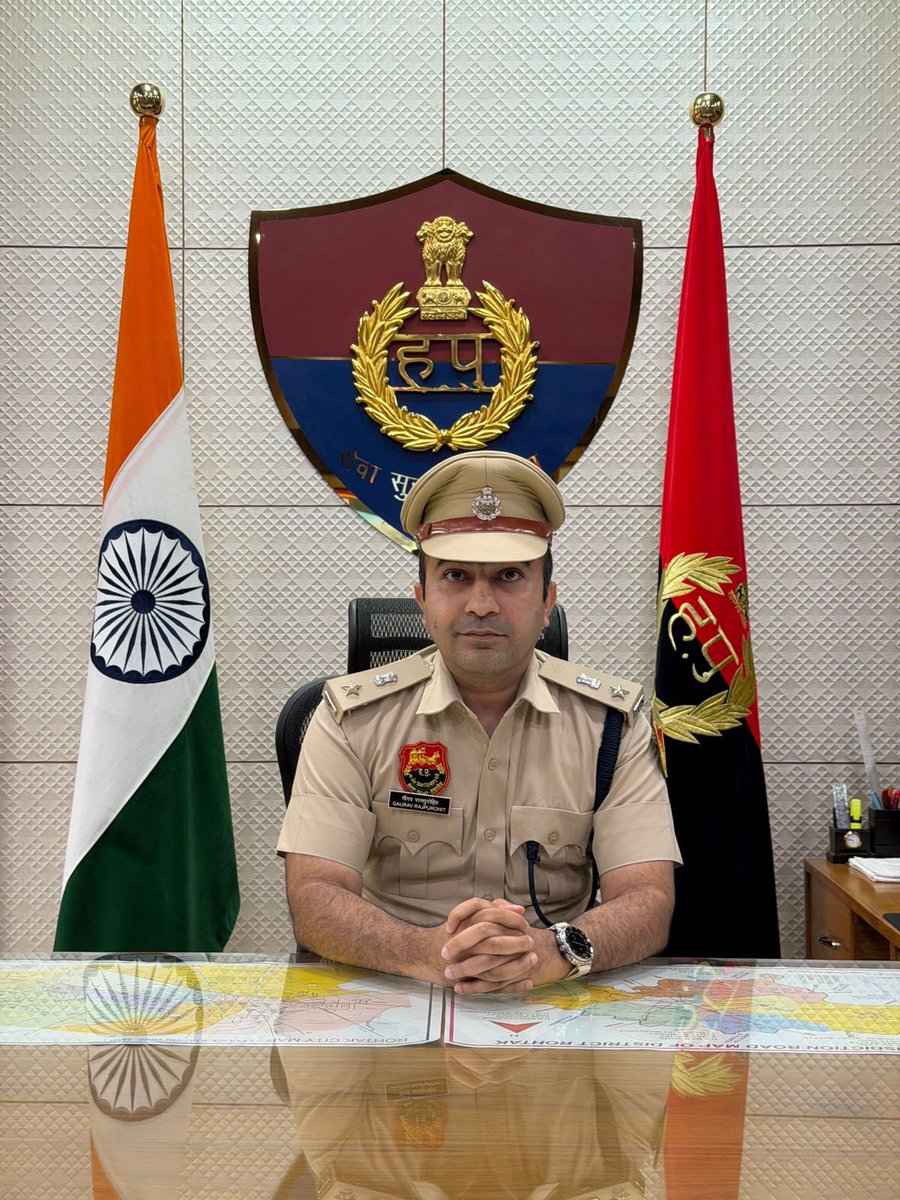 RohtakPolice's tweet image. #साइबर अपराधियों पर कड़ा प्रहार, ‘अभेद्य एप’ बना आमजन की सुरक्षा का सशक्त हथियार- #एसपी_गौरव_राजपुरोहित 
#हर नागरिक तक पहुंचेगा ‘अभेद्य एप’, ठगी करने वालों के मंसूबे होंगे नाकाम
#अभेद एप संदिग्ध कॉलों की पहचान करने और उनसे बचाव के लिए आमजन को तुरंत सतर्क करता है
@DGPHaryana