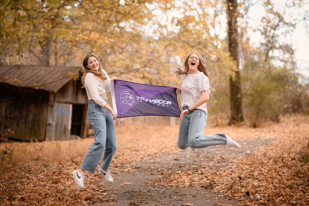 Trevecca's tweet image. It’s almost National College Decision Day! 💜

It’s time to make it official. Submit your deposit by May 1 for an exclusive gift and be sure to TAG US in your photos!

#Trevecca #DecisionDay