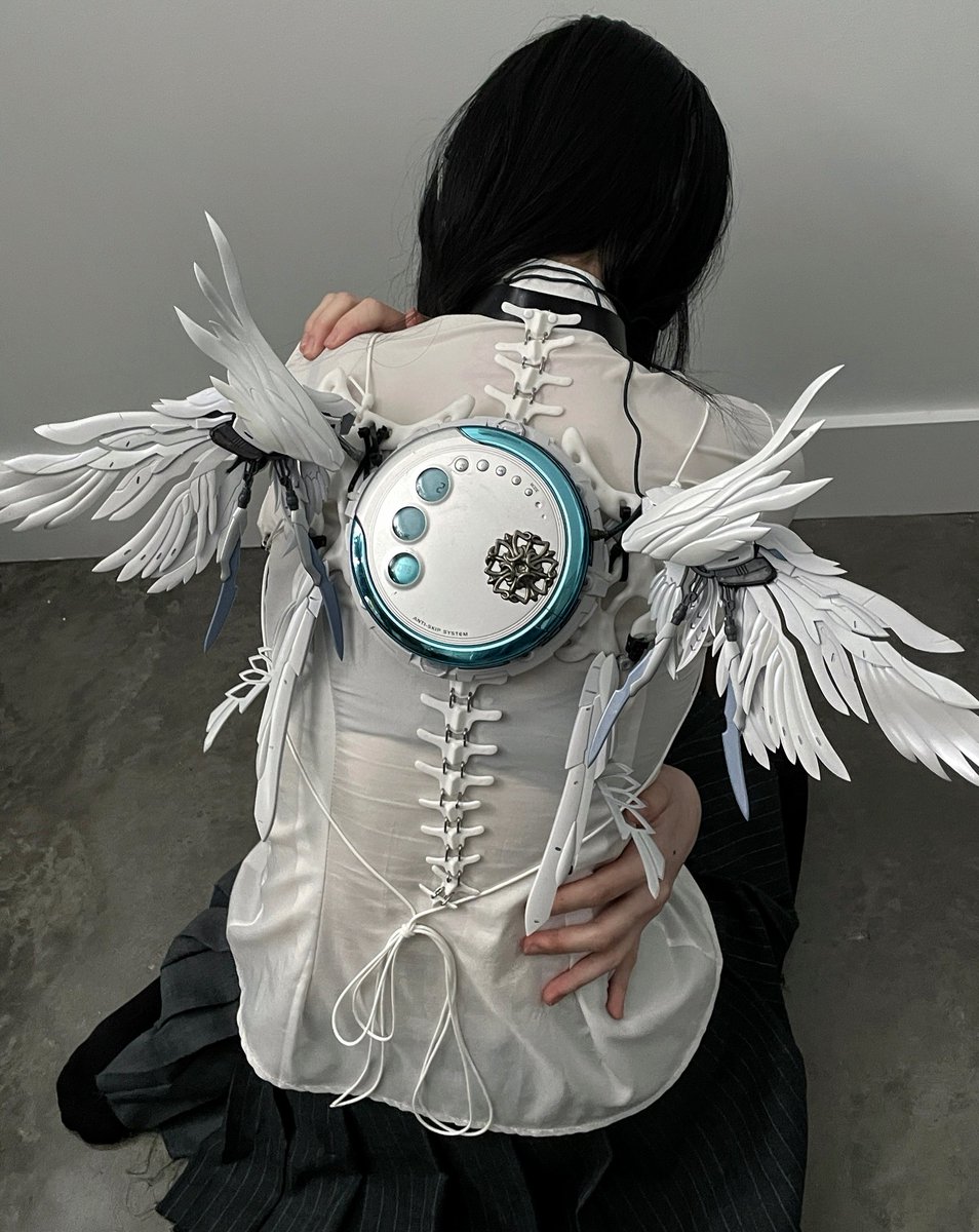 gastt Fashion tweet media