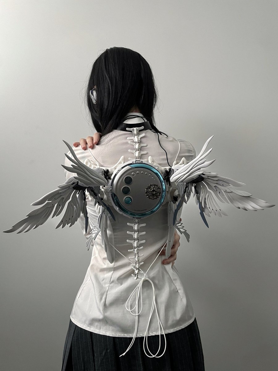gastt Fashion tweet media
