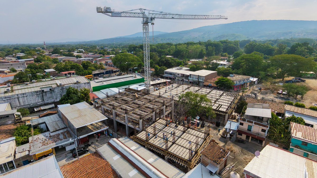 Constructora El Salvador tweet media