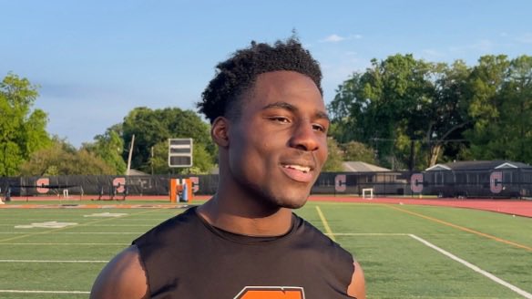 LAvsAllYall's tweet photo. July 4 recruiting fireworks in Louisiana are confirmed.

Catholic-Baton Rouge running back Jayden Miles, one of the state’s top prospects, plans to announce his college commitment on the summer holiday.

J-Miles shared the latest on the four Power-Four programs he’ll visit this summer before the pledge.

📝: https://t.co/01DicemLer