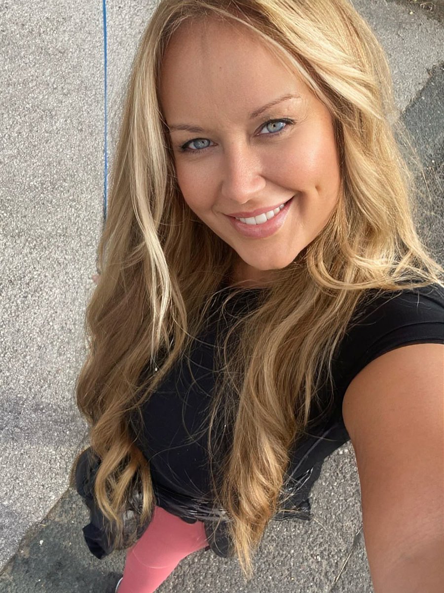 Kate Mary tweet media