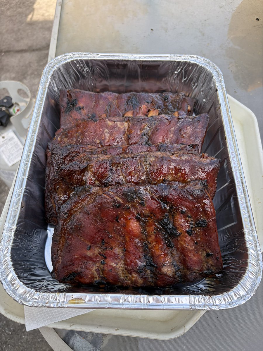 Floridaboiler's tweet photo. Hopefully these taste as good as they look #notavegan #ribs https://t.co/PmVjXgPew1