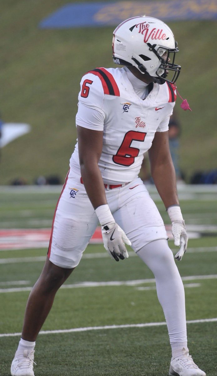247SportsPortal's tweet photo. North Greenville TE Khristian Means (@khristianmeans) is planning to enter the transfer portal, his rep @JaykwonJeff tells @chris_hummer.

The 6-foot-3, 240-pound 1st All-Conference TE had 16 catches for 146 yards and 3 TDs in 2025. https://t.co/b0wXCl3hAq