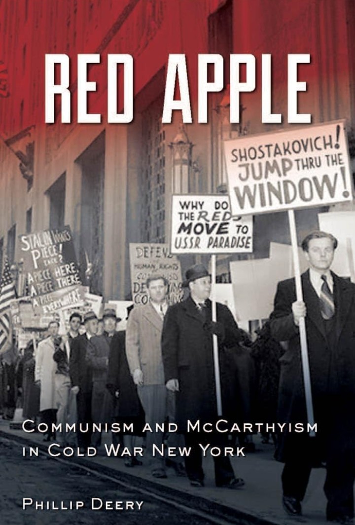 Sohnie's tweet image. #BooksAboutCommunism
#CommunismInNewYork
#NewYork