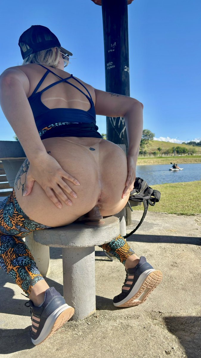 kris Hotwife tweet media