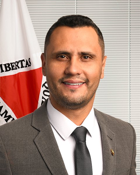 lavemowill's tweet photo. Mineiros, quais as chances deste cara ser Governador de vocês? https://t.co/YK0QGhTUiB